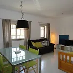 Bicos 101 - Shared Pool - 4 Guests -