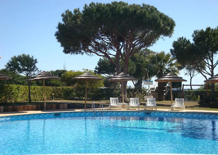 Bicos 101 - Shared Pool - 4 Guests - Albufeira Apartament *